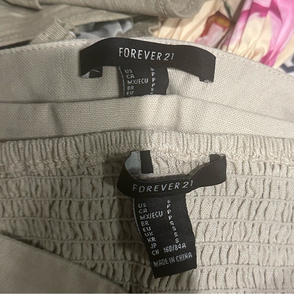 Forever 21 Two Piece Pants set - Picture 5 of 5